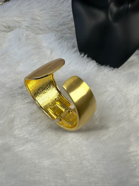 Abstract Open Anti Tarnish Brass Bangle Bracelet - Gold
