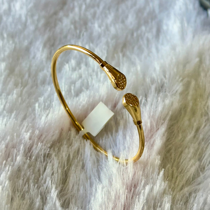 Adjustable Minimalist Anti Tarnish Bracelet