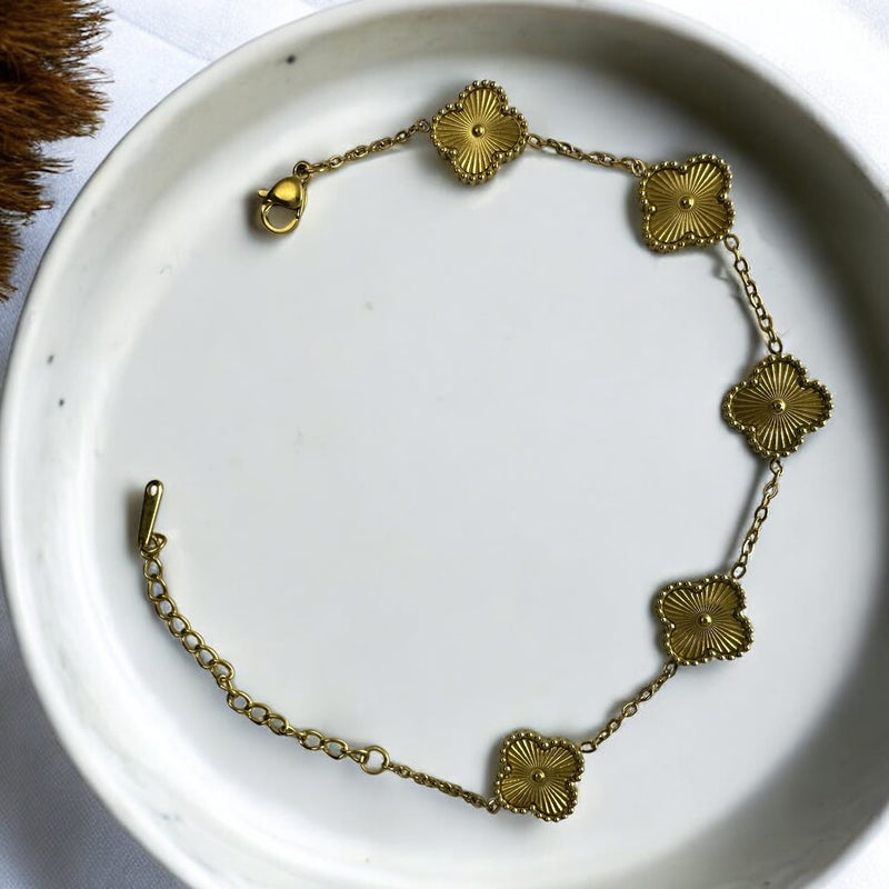 Anti Tarnish Clover Chain Bracelet