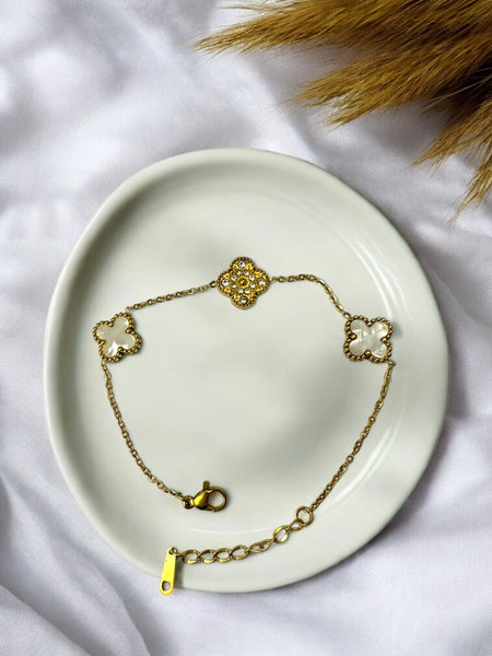 Anti Tarnish Clover bracelet