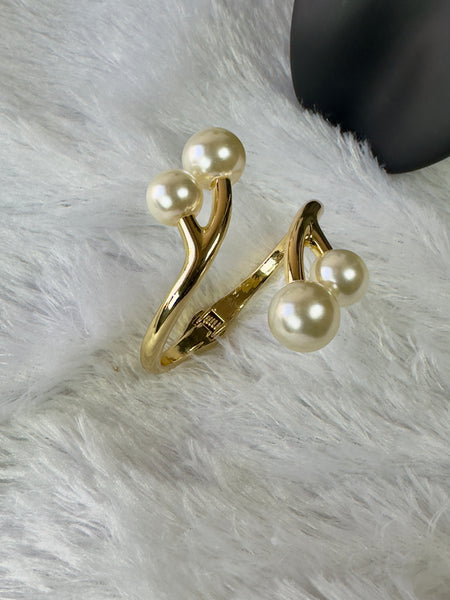 Anti Tarnish open top Bracelet with Pearl