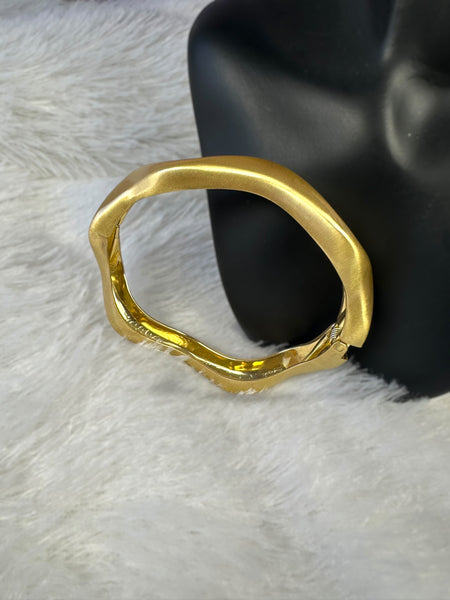 Asymmetrical Anti-tarnish Brass Bracelet - Gold