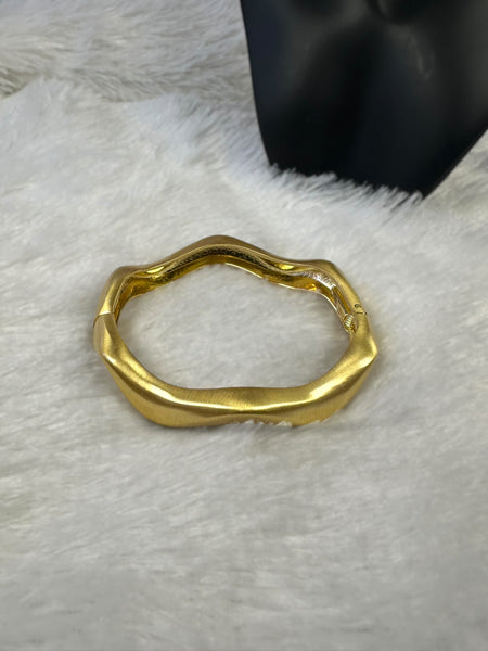 Asymmetrical Anti-tarnish Brass Bracelet - Gold