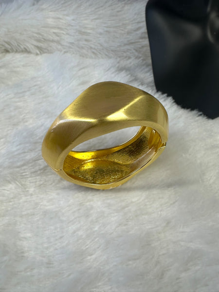 Chunky Band Anti Tarnish Brass Bracelet - Gold