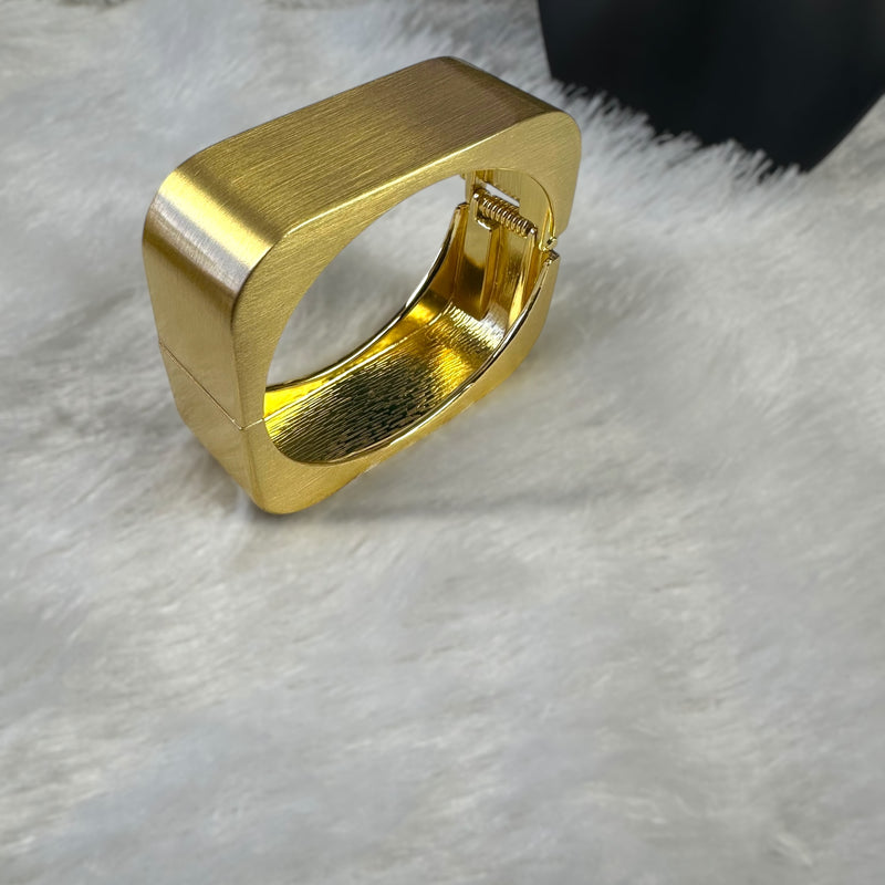 Chunky Square Anti Tarnish Brass Bracelet - Gold