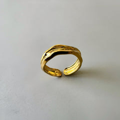 Curve Style Anti-Tarnish Ring - Gold