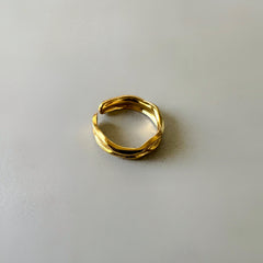 Curve Style Anti-Tarnish Ring - Gold