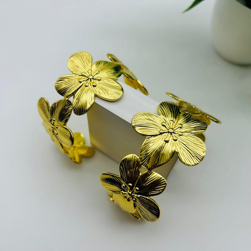 Flower Anti-Tarnish Cuff Bracelet - Gold