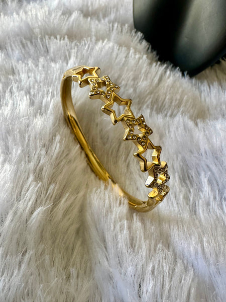 Star Studded Anti Tarnish Bracelet - Gold