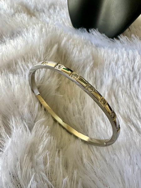 Anti-Tarnish Stone Embellished Bracelet - Silver