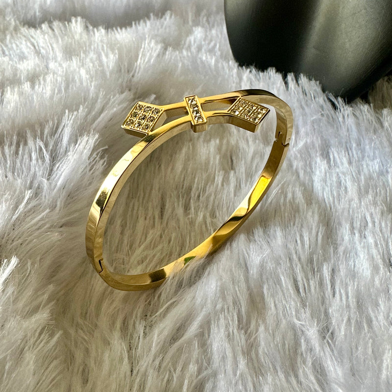 Criss-cross Stone Studded Anti Tarnish Bracelet - Gold