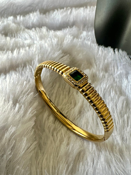 Emerald Stone Anti Tarnish Bracelet - Gold