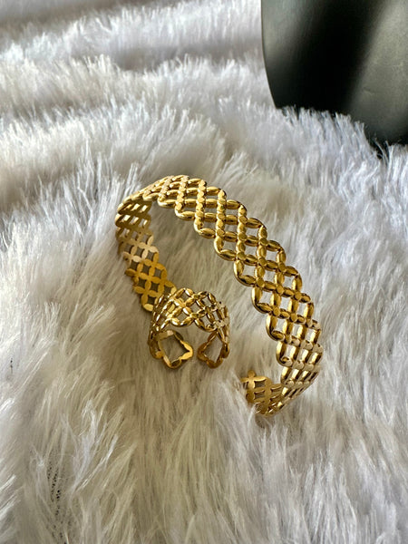 Statement Anti-Tarnish Bracelet Ring Combo
