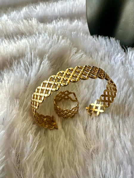 Statement Anti-Tarnish Bracelet Ring Combo