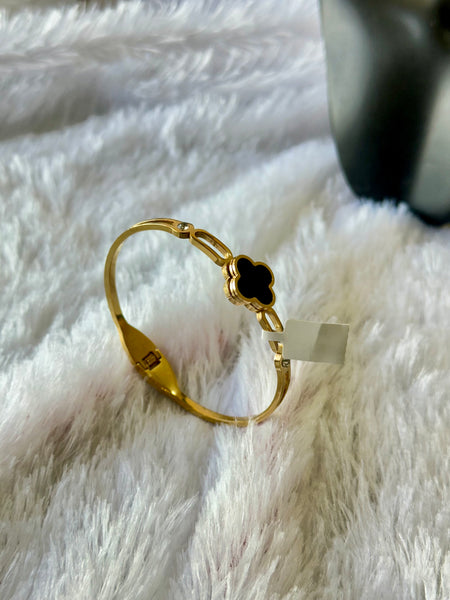 Clover Dainty Anti-Tarnish Bracelet
