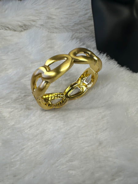 Link Style Brass Anti Tarnish Bracelet - Gold