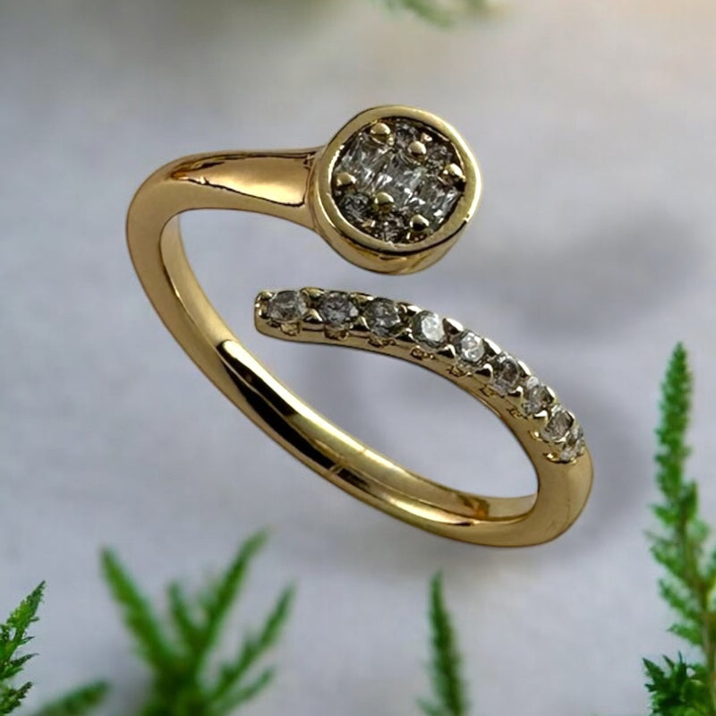 Minimalistic Anti Tarnish Stone studded ring