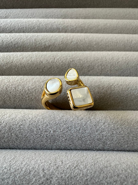 Mother of Pearl Geometric Ring - Gold