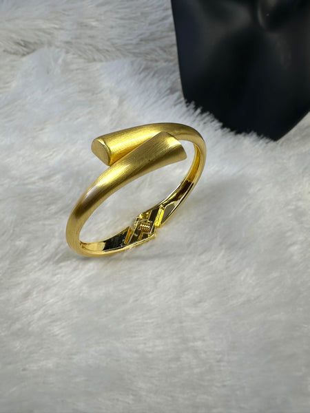 Trendy Anti-tarnish Brass Bracelet - Gold