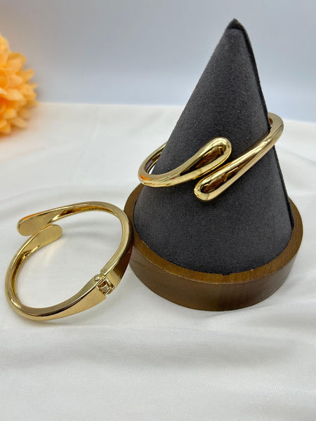 Open Top Anti Tarnish Gold Bracelet