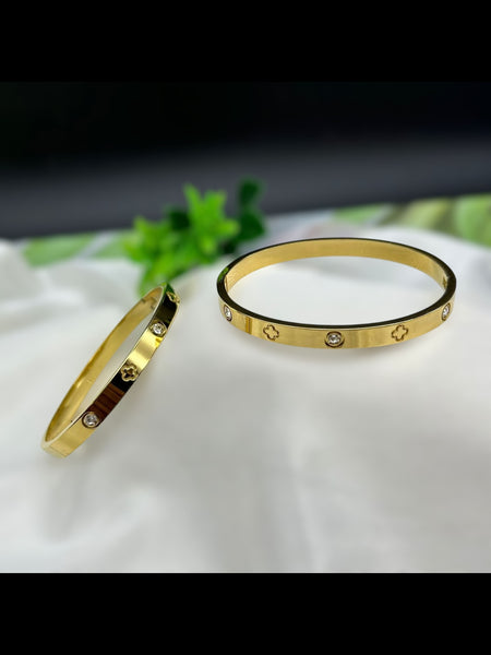 Engraved and Embellished Anti-tarnish Bracelet - Gold