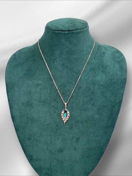 Leaf Emerald Pendant Fashion Necklace