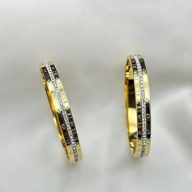 Minimalistic Embellished Anti-tarnish Bracelet - Gold