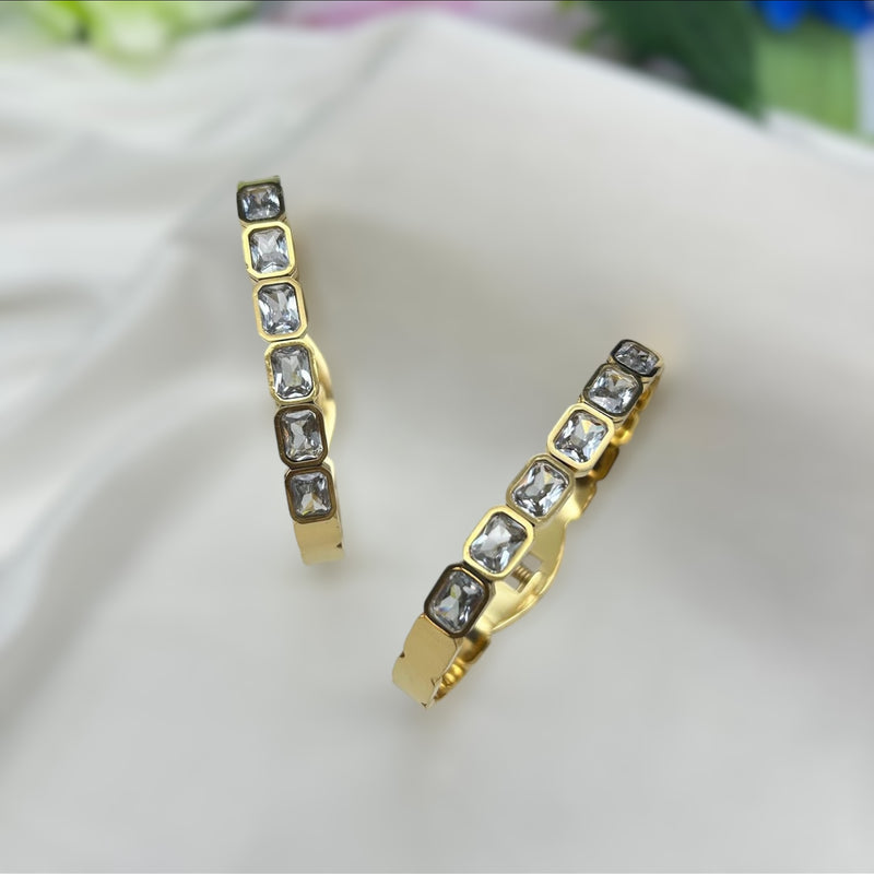 Trendy Anti-tarnish Bracelet with Embellishments - Gold