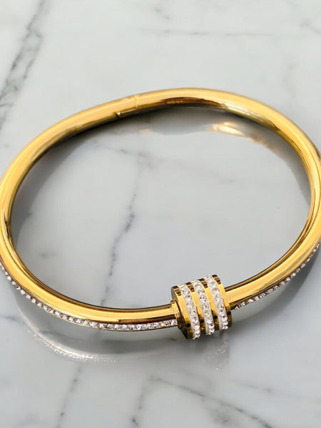 Premium Stone Studded Bracelet