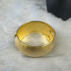 Round Textured Anti Tarnish Brass Bracelet - Gold
