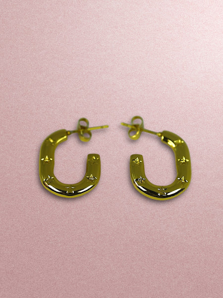 Small Engraved Oval Hoop Anti Tarnish Earrings - Gold