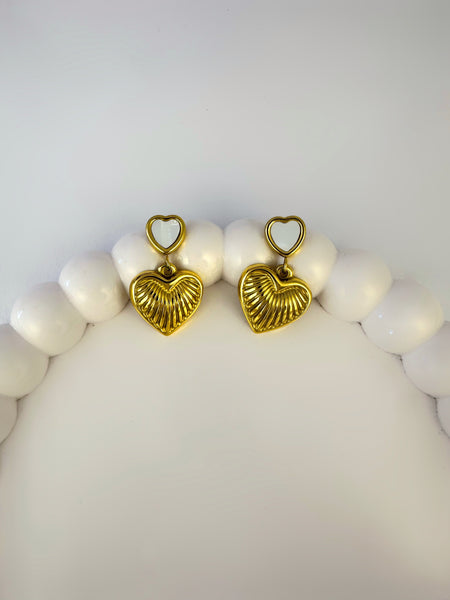 Tiny Heart Earrings