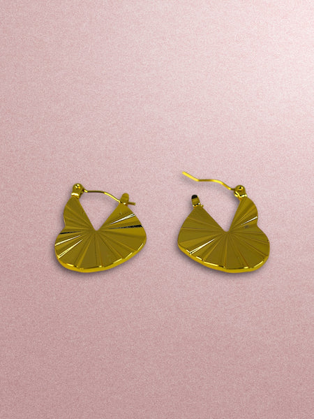 Statement Small Heart Clip-on Earrings - Gold