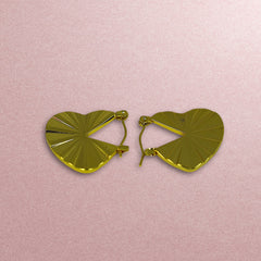 Statement Small Heart Clip-on Earrings - Gold