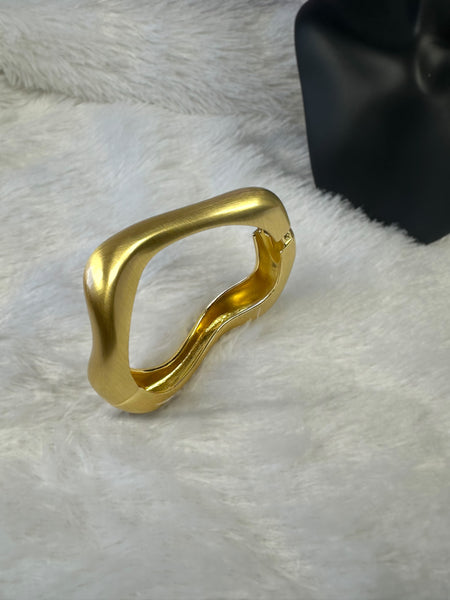 Uneven Shape Anti-tarnish Brass Bracelet - Gold