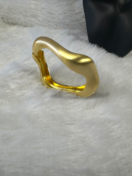 Uneven Shape Anti-tarnish Brass Bracelet - Gold